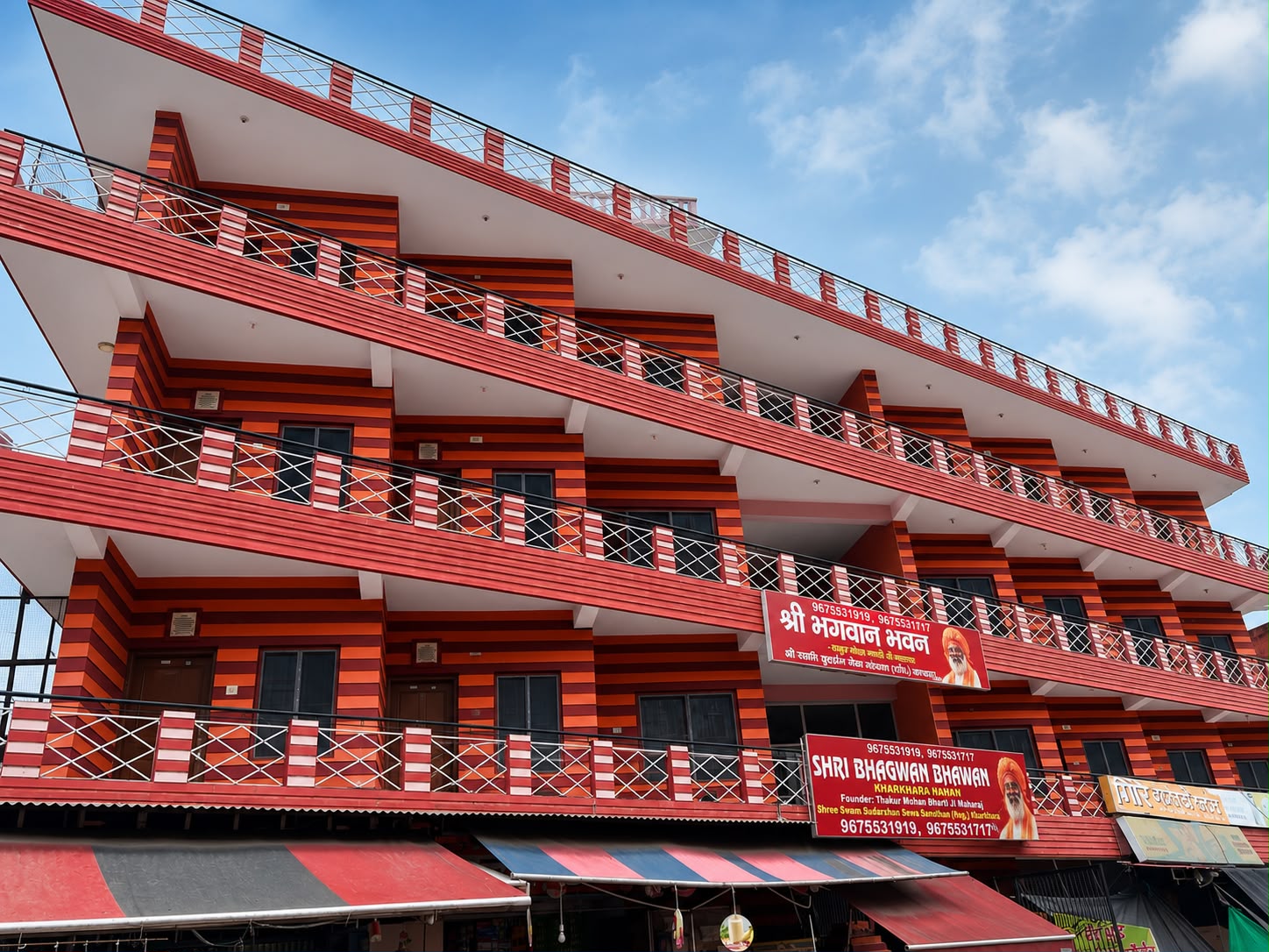 Entrance of Shri Bhagwan Bhawan ashram-style accommodation in Haridwar